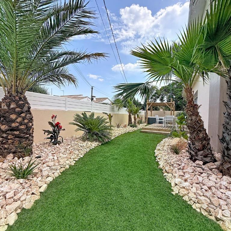 Villa Neuve Jacuzzi - Proche Mer - Famille & Calme - Villa 3 Chambres - 13