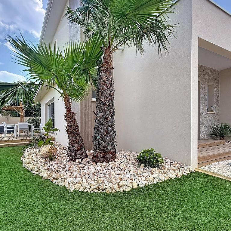 Villa Neuve Jacuzzi - Proche Mer - Famille & Calme - Villa 3 Chambres - 12