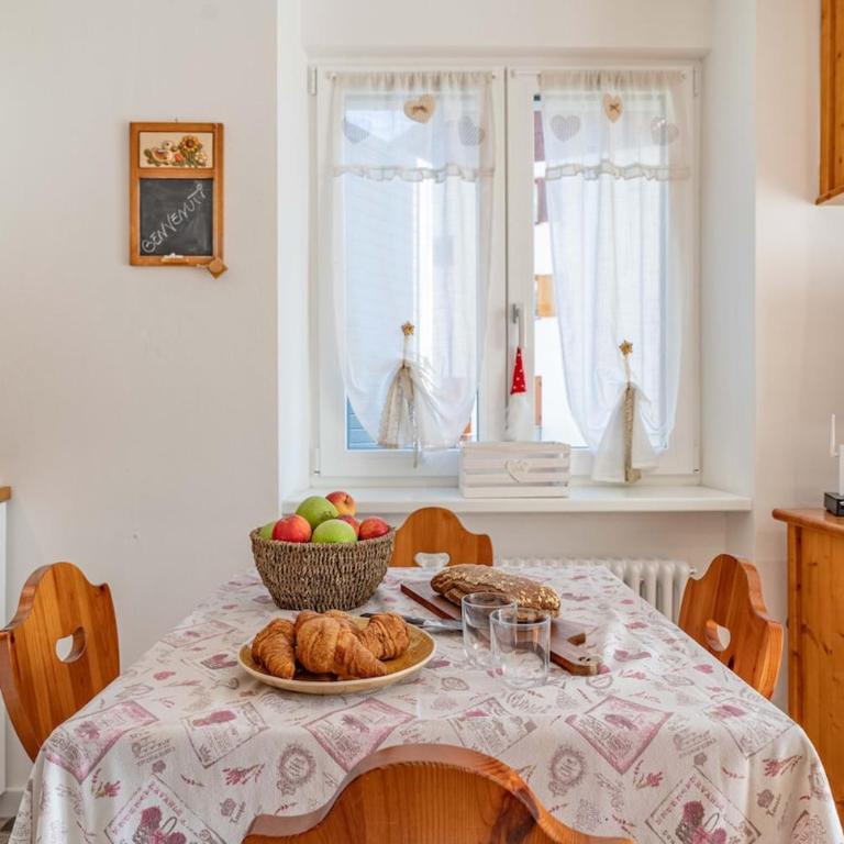 Dolomiti's Apartment - lake and mountain views - Apartment mit 3 Schlafzimmern - 2