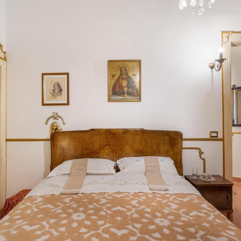 Soggiorno Royal Salerno Central - Camera Queen Standard - 3