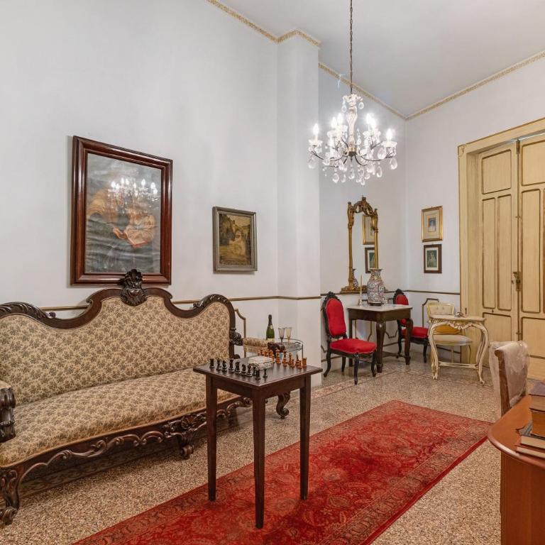 Soggiorno Royal Salerno Central - Camera Queen Standard - 11