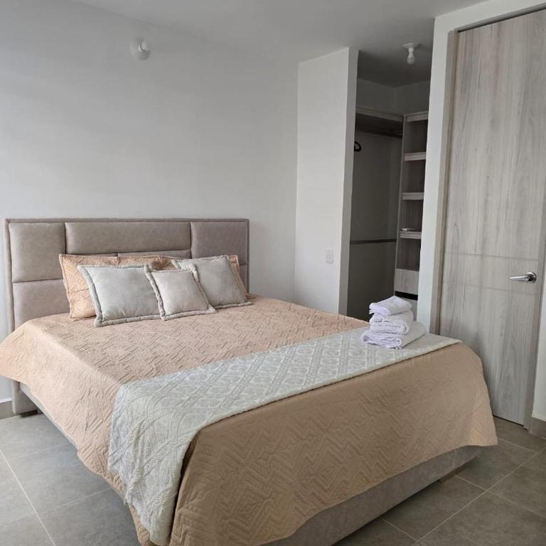 Oasis en Capriella Cartagena - Three-Bedroom Apartment - 23