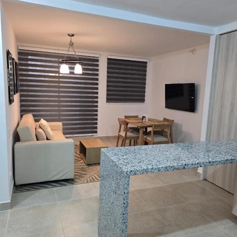 Oasis en Capriella Cartagena - Three-Bedroom Apartment - 24