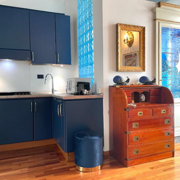Lovely and Panoramic Suite in the Heart of Turin - Monolocale con Divano-Letto - 5