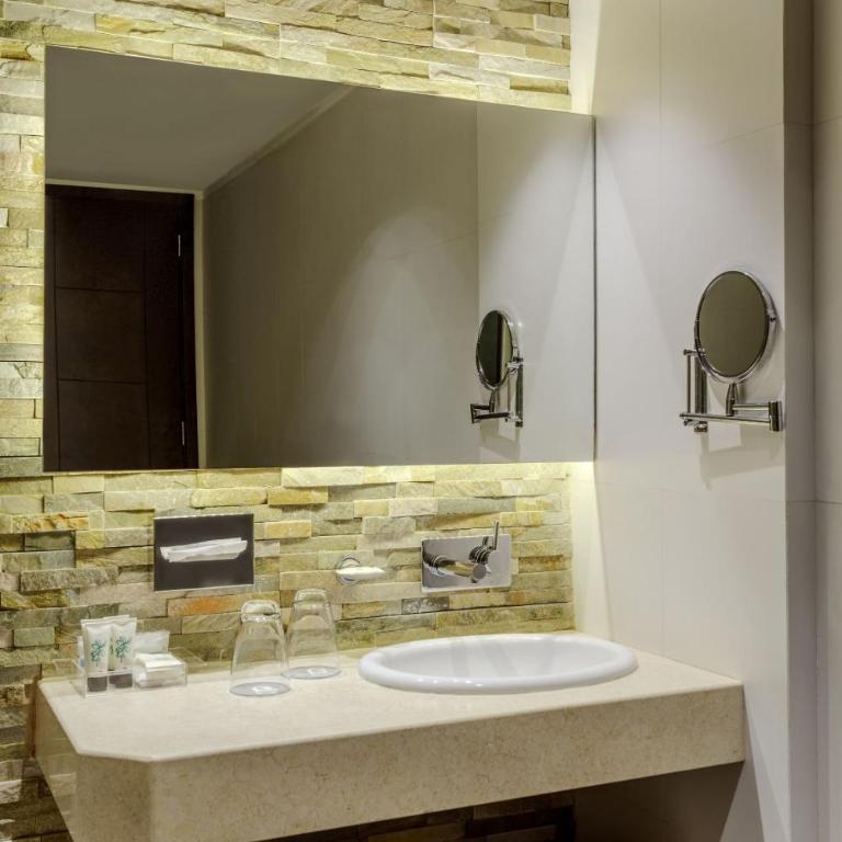 Marriott Hotel Buenos Aires Ezeiza Airport - Suite con cama extragrande - 2