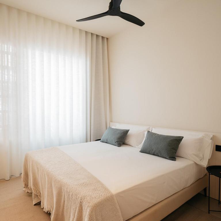 Hostal Serea - Habitación Doble Deluxe con vistas al jardín - 1 o 2 camas - 1