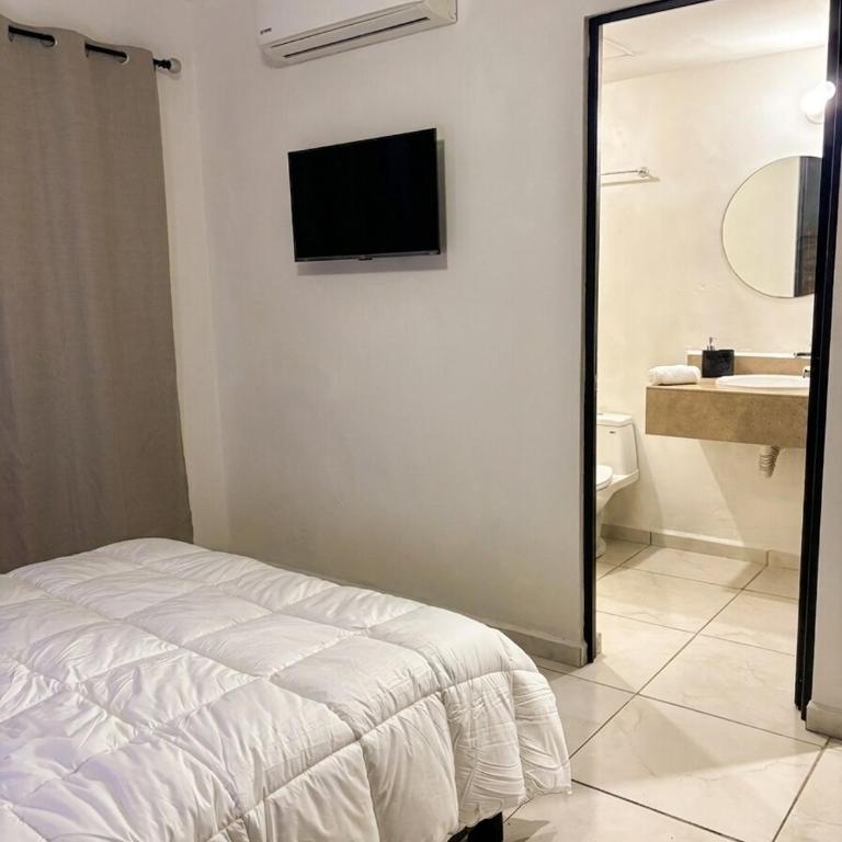 Depa en Planta Baja, Hacienda Los Morales, San Nicolas - Apartamento de 2 dormitorios - 9