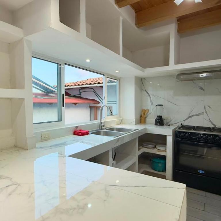 Moderno y Céntrico, Terraza con Vista al Lago - Apartment mit 2 Schlafzimmern - 1