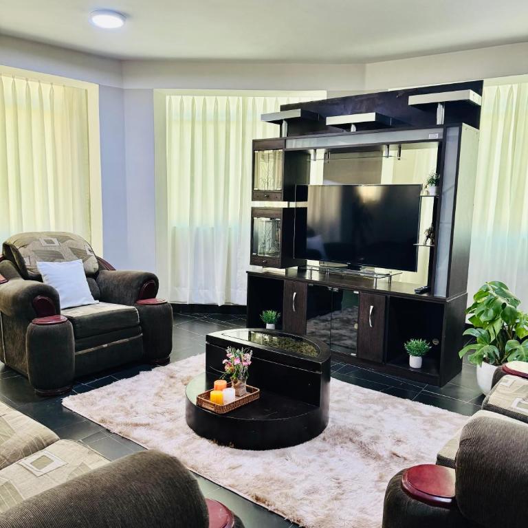 Casa Amplia y Acogedora -Ideal para grupos - Three-Bedroom Apartment - 3