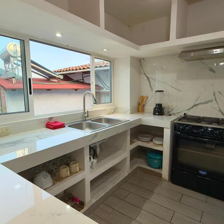 Moderno y Céntrico, Terraza con Vista al Lago - Apartment mit 2 Schlafzimmern - 17