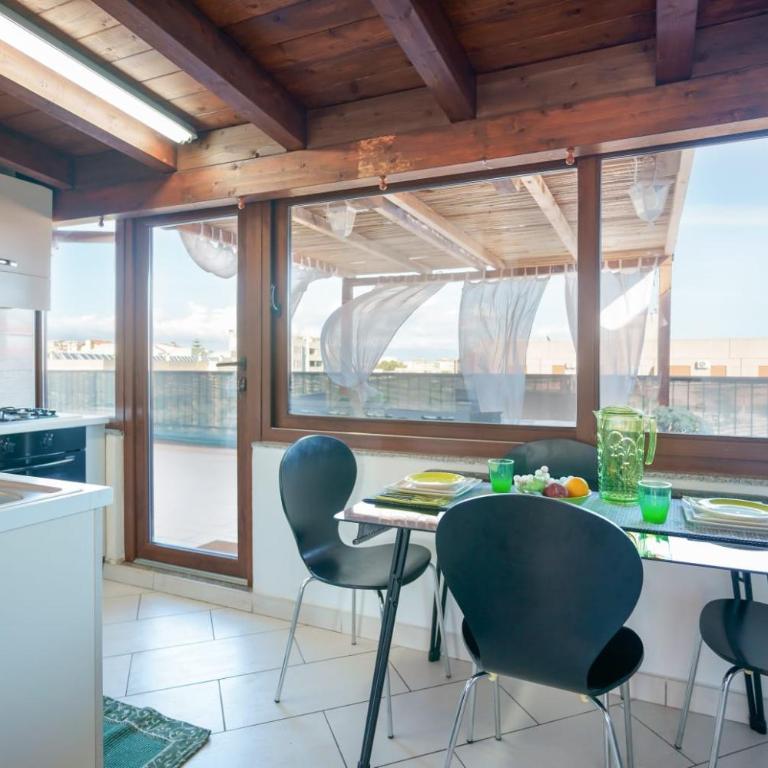 Attico panoramico zona ospedale Brotzu e Aereoporto - Two-Bedroom Apartment with Terrace - 7