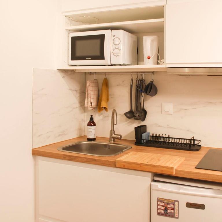 Charming studio in the heart of Paris 14 - Appartement - 8