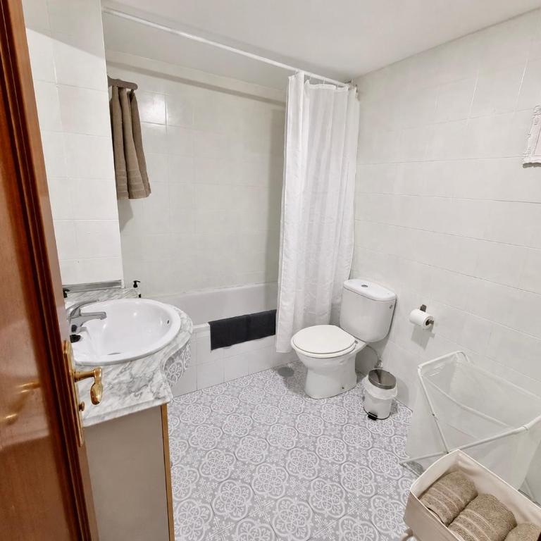 Luminoso Piso Centro de Marbella - a 50 m de la Playa - Apartamento de 3 dormitorios - 5