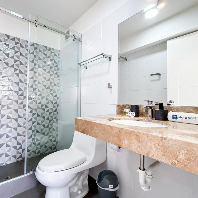 Exclusive 2BR Apt with Free Netflix - 1104 - Two-Bedroom Apartment - 11