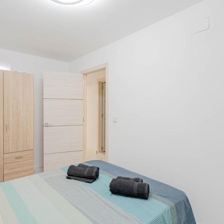Casa vacacional 2 - Three-Bedroom House - 8