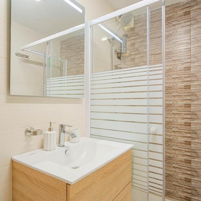 Casa vacacional 2 - Three-Bedroom House - 22