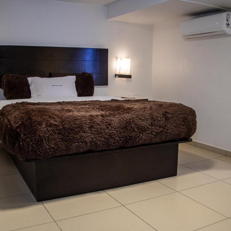 Hotel Velario - Habitación Deluxe (2 adultos + 1 niño) - 4