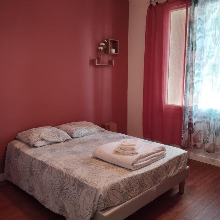 Maison au calme dans Bergerac proche du centre et des services - Four-Bedroom House - 12