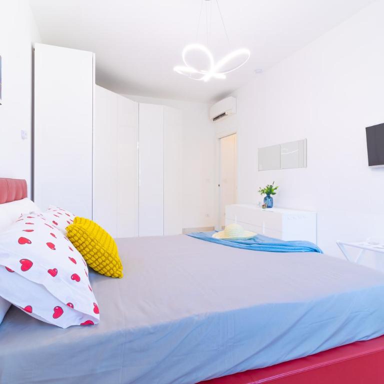 La Dimora di Celeste & Sole - Two-Bedroom Deluxe Apartment with Balcony - 37