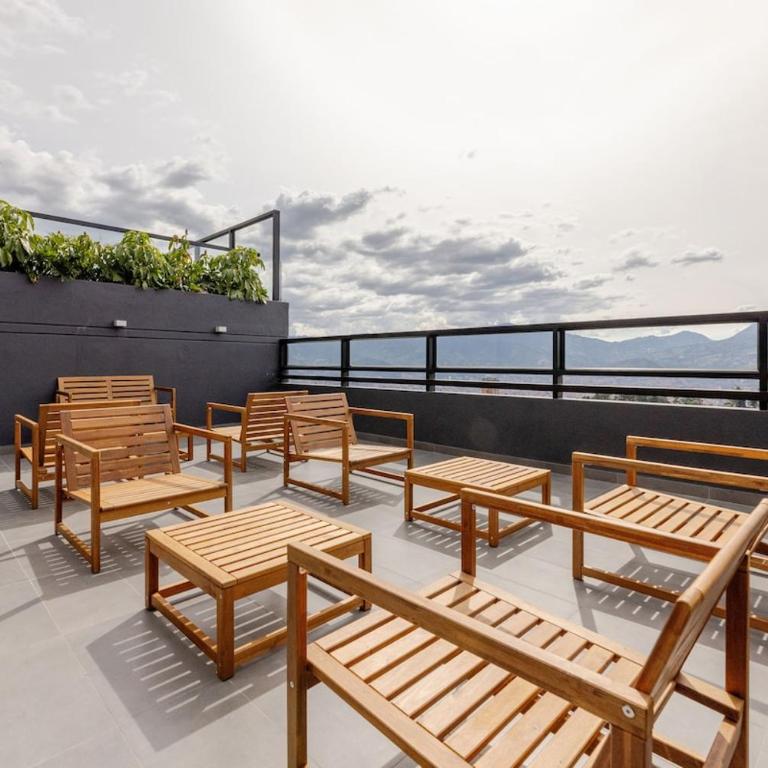 Skyline Escape Panoramic View El Poblado - One-Bedroom Apartment - 34