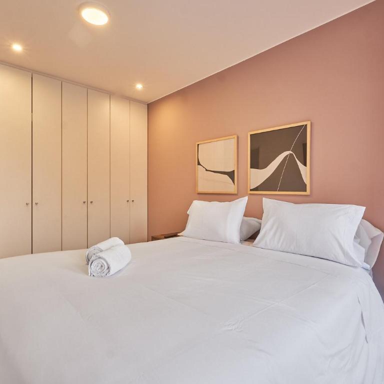 Modern 2BR Apartment with Pool, Gym & Coworking - Two-Bedroom Apartment - 22