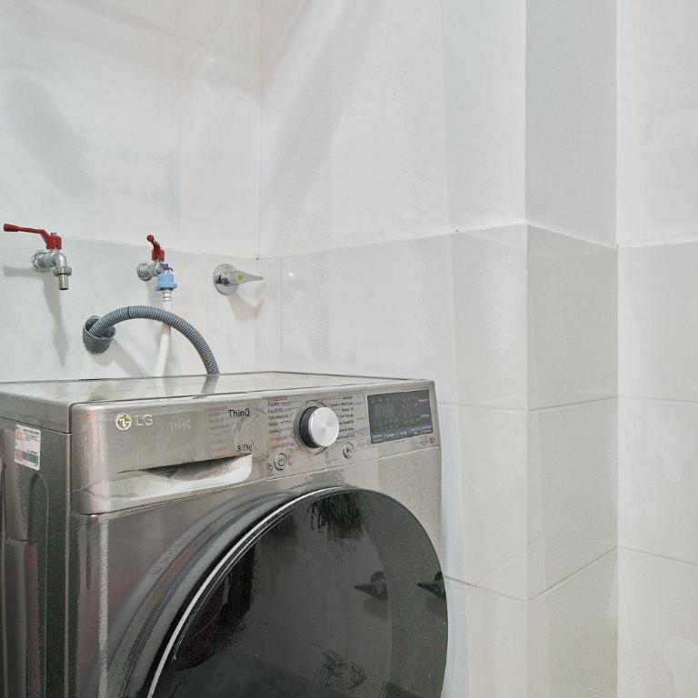 Modern 2BR Apartment with Pool, Gym & Coworking - Two-Bedroom Apartment - 48
