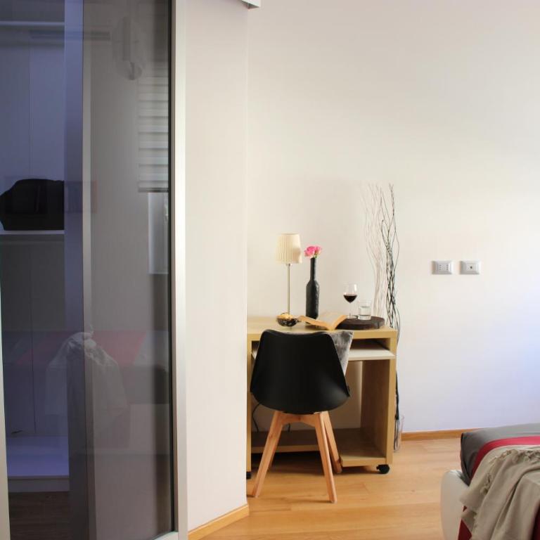 Mh mannohouse - Two-Bedroom Deluxe Apartment with Garden View - 8