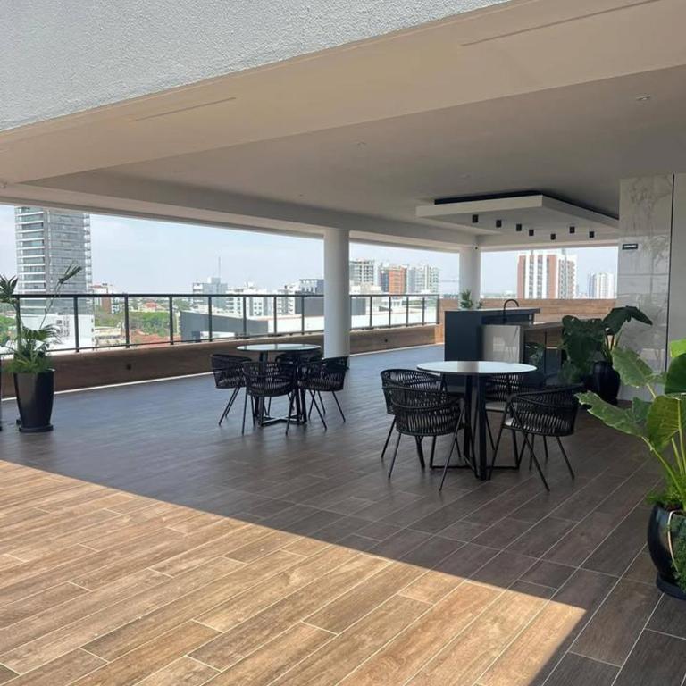 Balcon - Piscina - Gym - Home Office - Sauna - One-Bedroom Apartment - 5