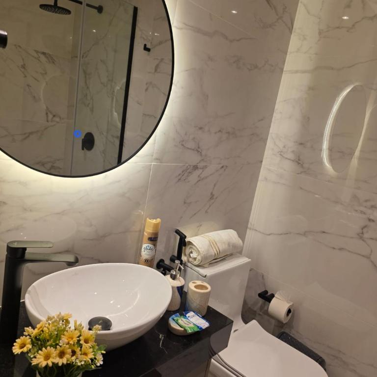 Balcon - Piscina - Gym - Home Office - Sauna - One-Bedroom Apartment - 31