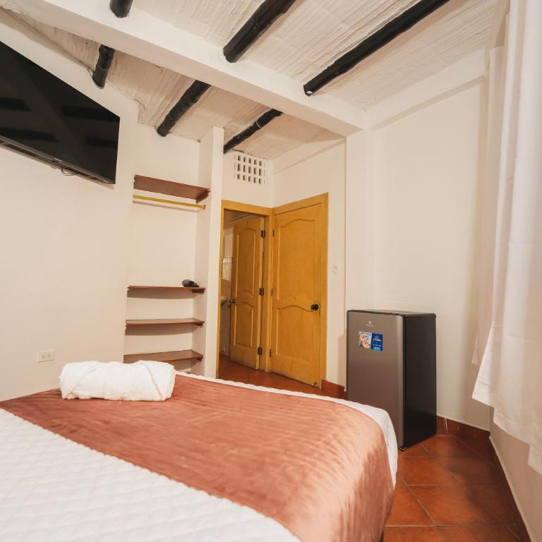 Hotel Crossman - Single Room - 1