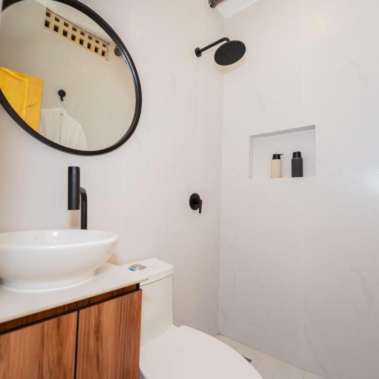 Hotel Crossman - Queen Room - 1