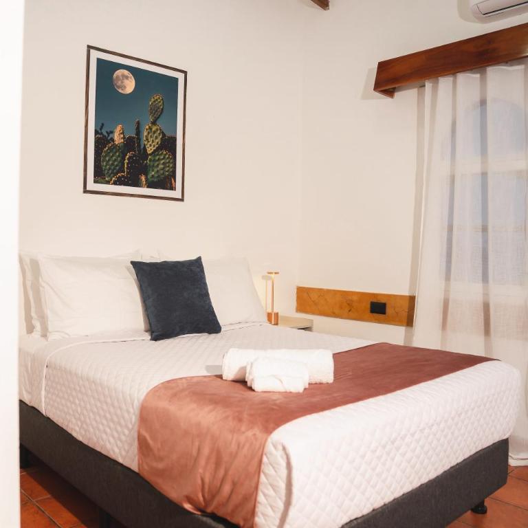 Hotel Crossman - Deluxe Double Room with Balcony - 5