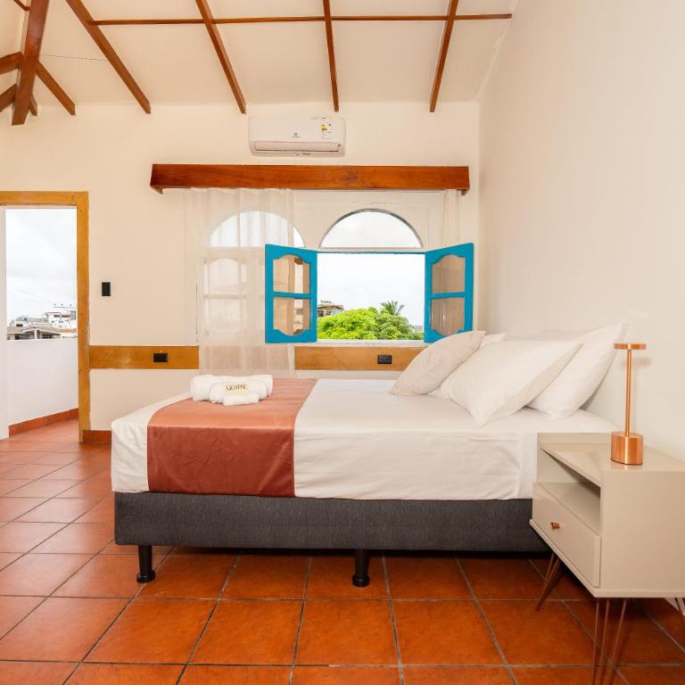 Hotel Crossman - Triple Room with Balcony - 1