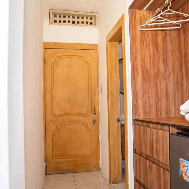 Hotel Crossman - Queen Room - 4