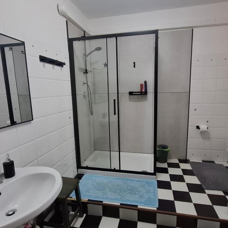 Bed and Breakfast La Reale - Camera Matrimoniale con Vista Mare - 24