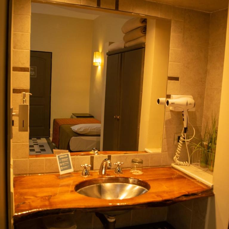 Hotel Inkai - Superior Triple Room - 2