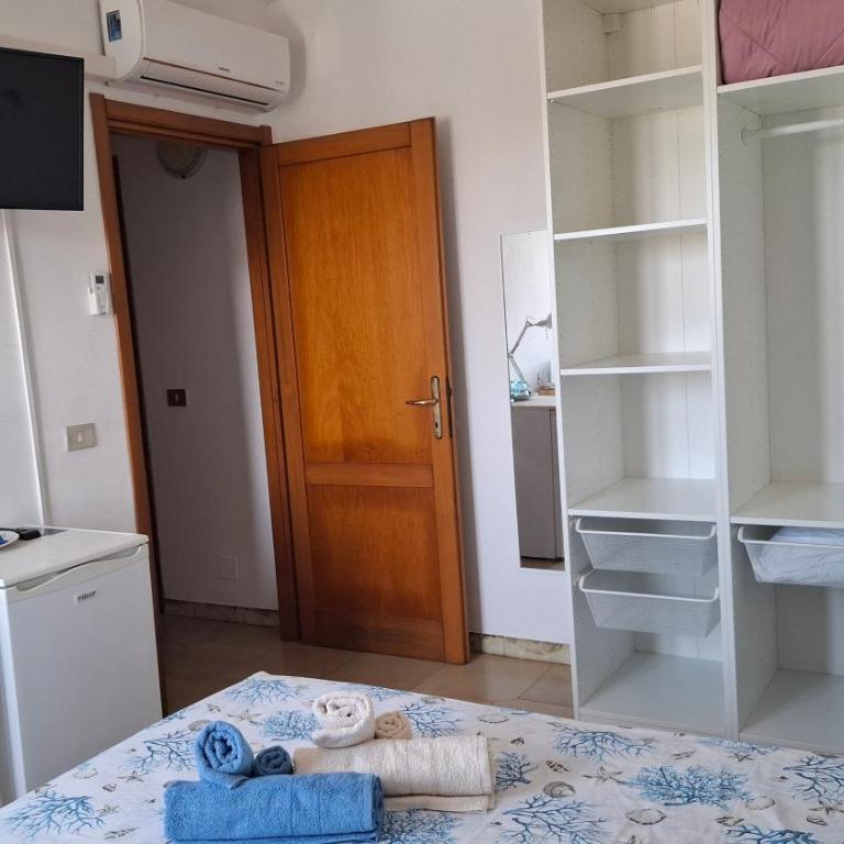 Bed and Breakfast La Reale - Camera Matrimoniale con Vista Mare - 26