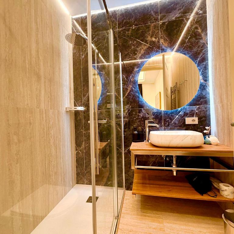 A&V Boutique Apartments Angelika - Camera Matrimoniale con Bagno Privato - 4