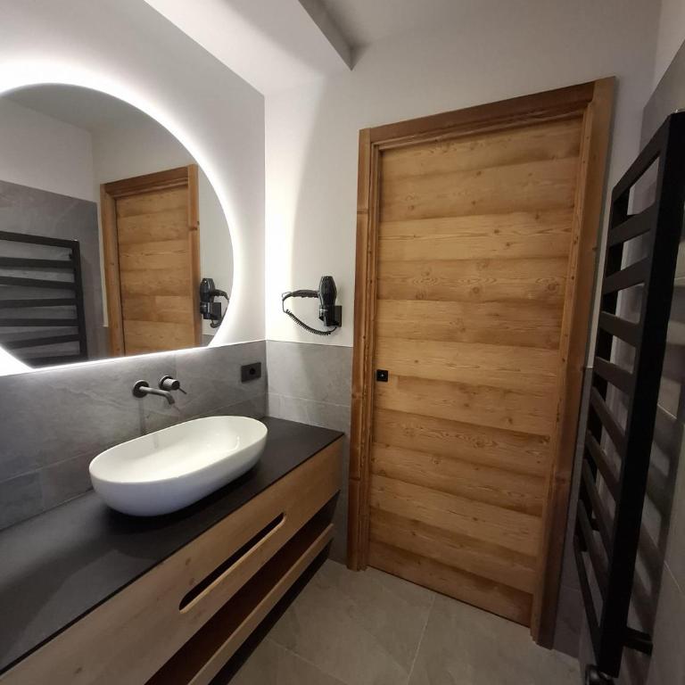 Echo - Private Spa Apartments - Appartamento con 1 Camera da Letto e Balcone - 13