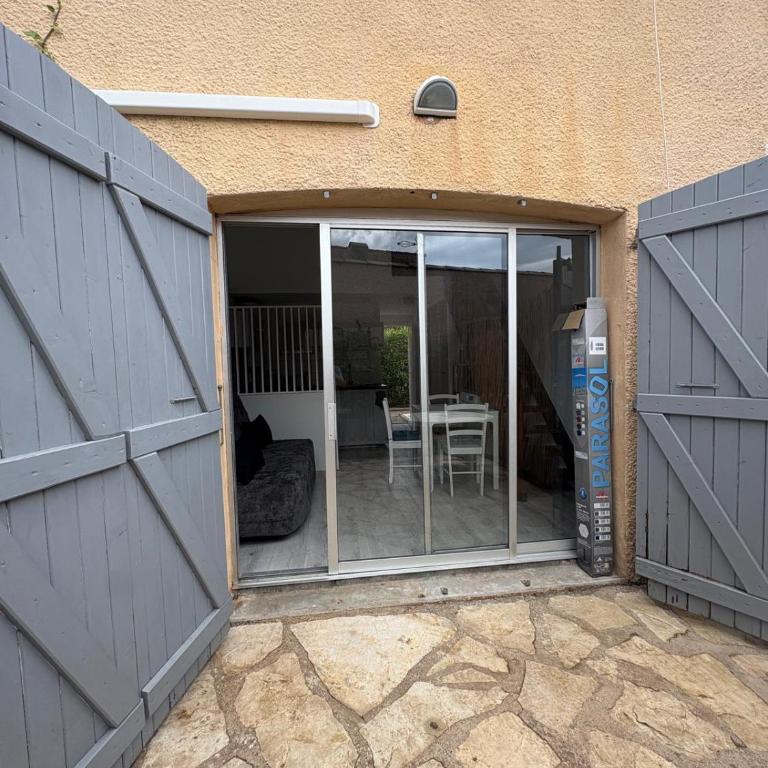 House with terrace and residential swimming pool - Appartement 2 Chambres - 3