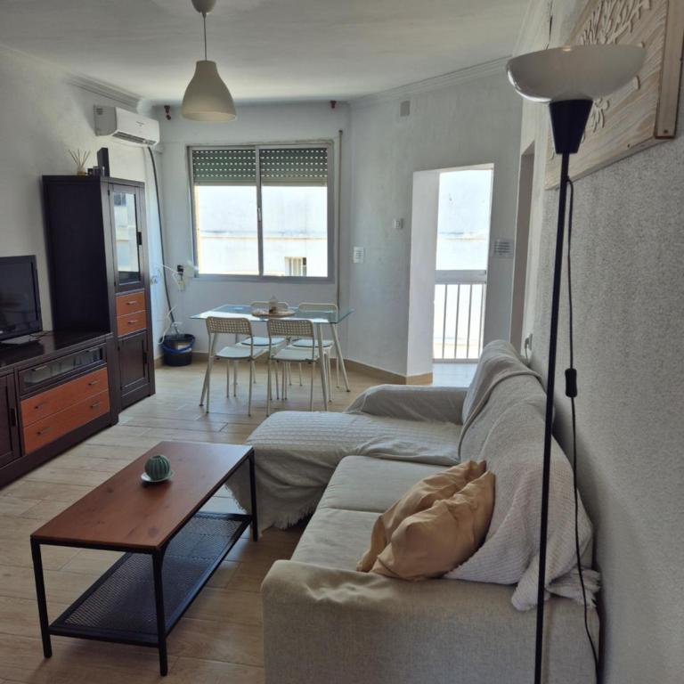 Salitre House Apartment - Three-Bedroom Apartment - 10