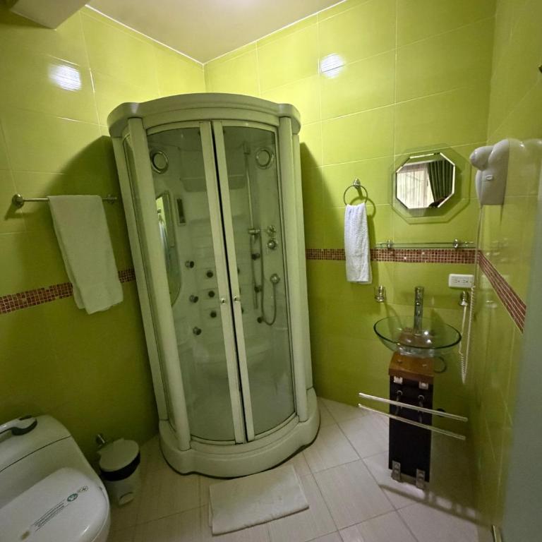 Apartahotel Vincent Suites - Suite con ducha de hidromasaje - 6
