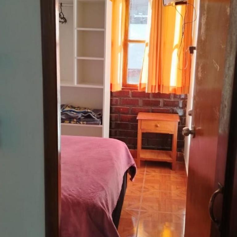 Hospedaje Apu San Isidro - Double Room with Private Bathroom - 4