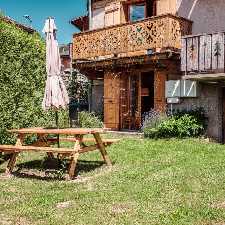 Althéa Apartment - Right at the foot of the Mont dArbois slopes - Apartment - 8