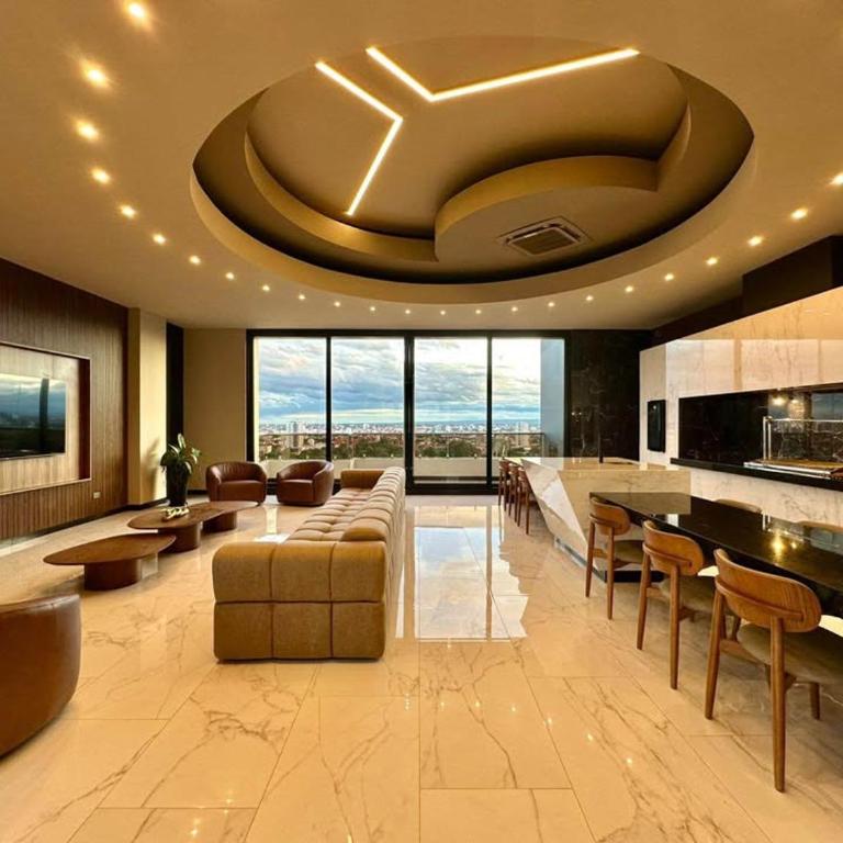 Balcon piso 13 - Lujo - Piscina - Gym - Home Office - One-Bedroom Apartment - 17