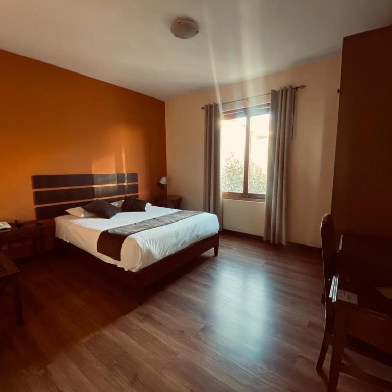 Hotel Meliana - Queen Room - 10
