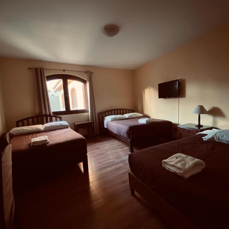 Hotel Meliana - Triple Room - 11