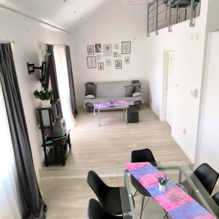 Apartments and Rooms Minex - Deluks Apartman - 15