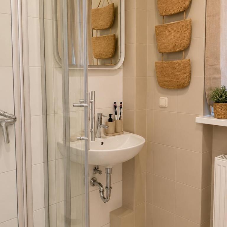 Zentrum Apartments Prime Location - Near Metro 24h Self Check-in, 65 Smart TV - Appartamento con 1 Camera da Letto - 17