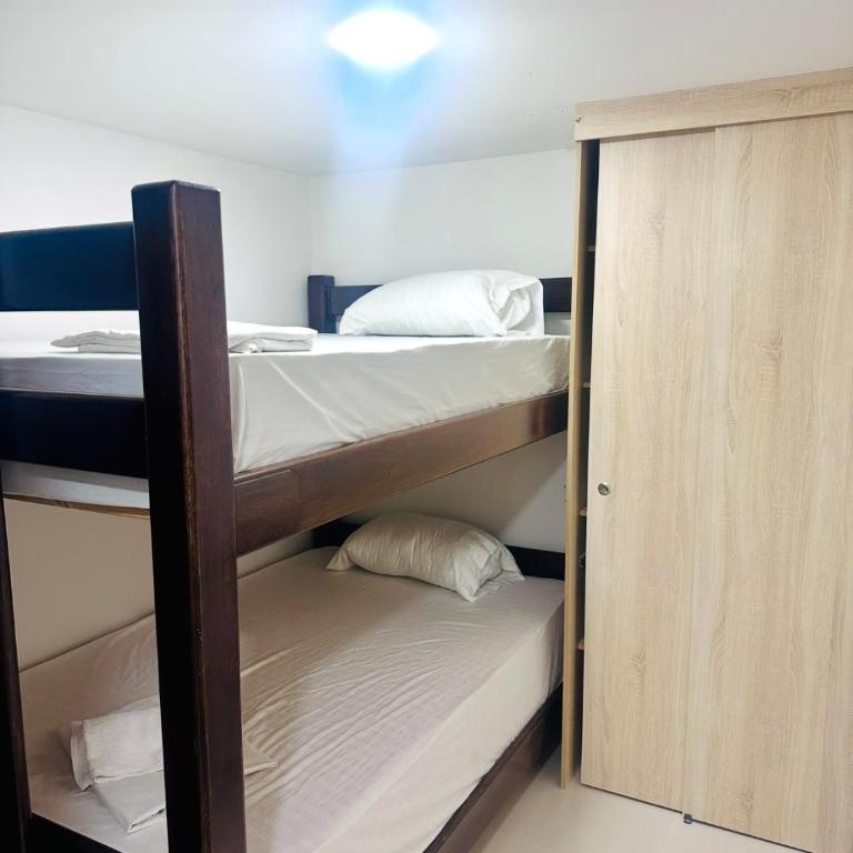 laureles nuevos apartamentos Lil - Three-Bedroom Apartment - 8